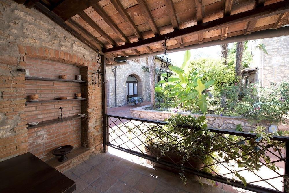 Hotel Il Pietreto Colle di Val d'Elsa Exterior foto